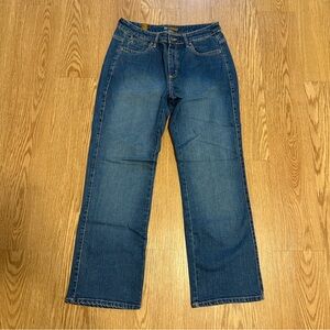 Wrangler Aura Jeans Womens Size 10P Blue Bootcut Medium Wash